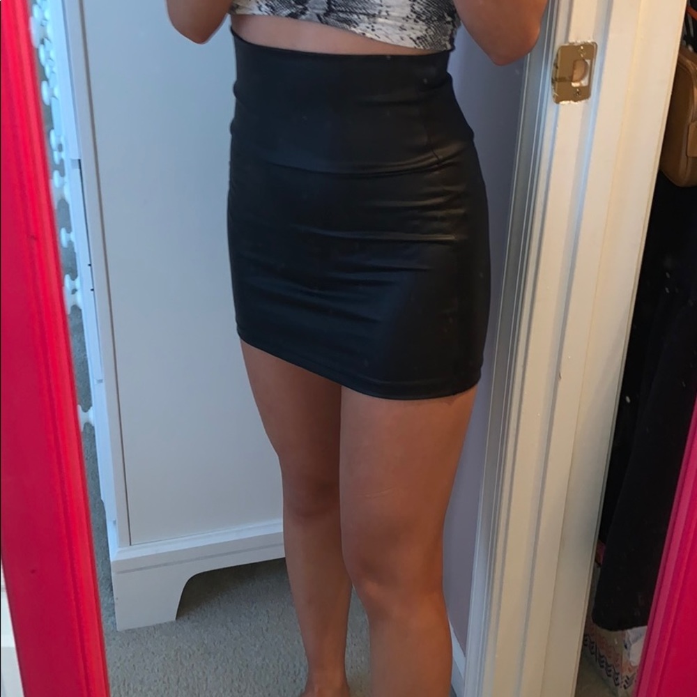 Windsor 🌸 Leather Mini Skirt 🌸